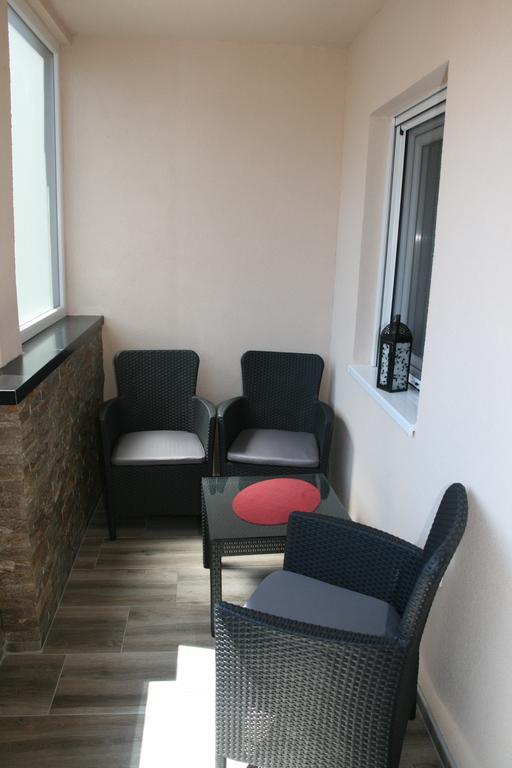 Lola Apartments Banja Koviljača エクステリア 写真